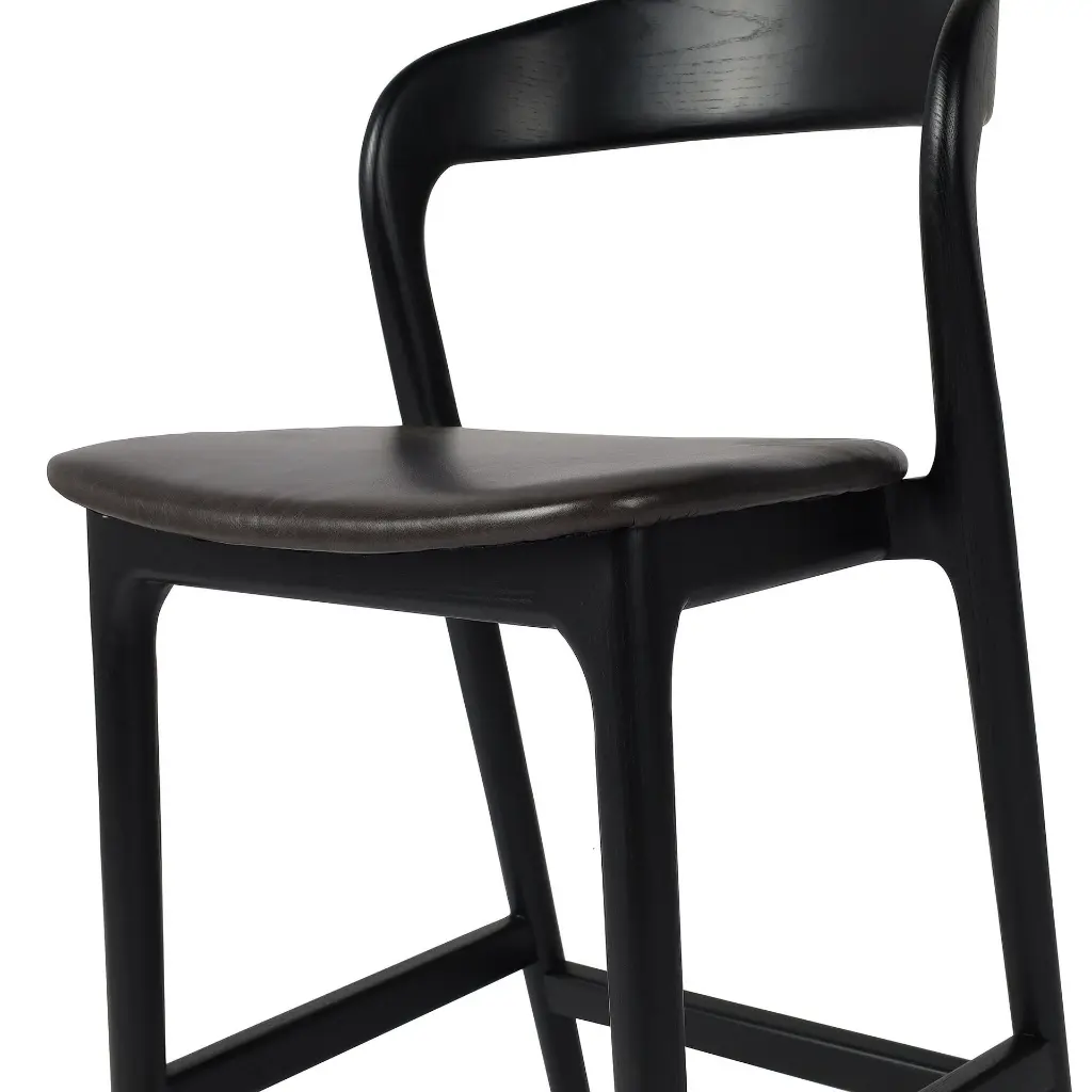 scooped-ash-wood-leather-stool-1-xl (1).webp